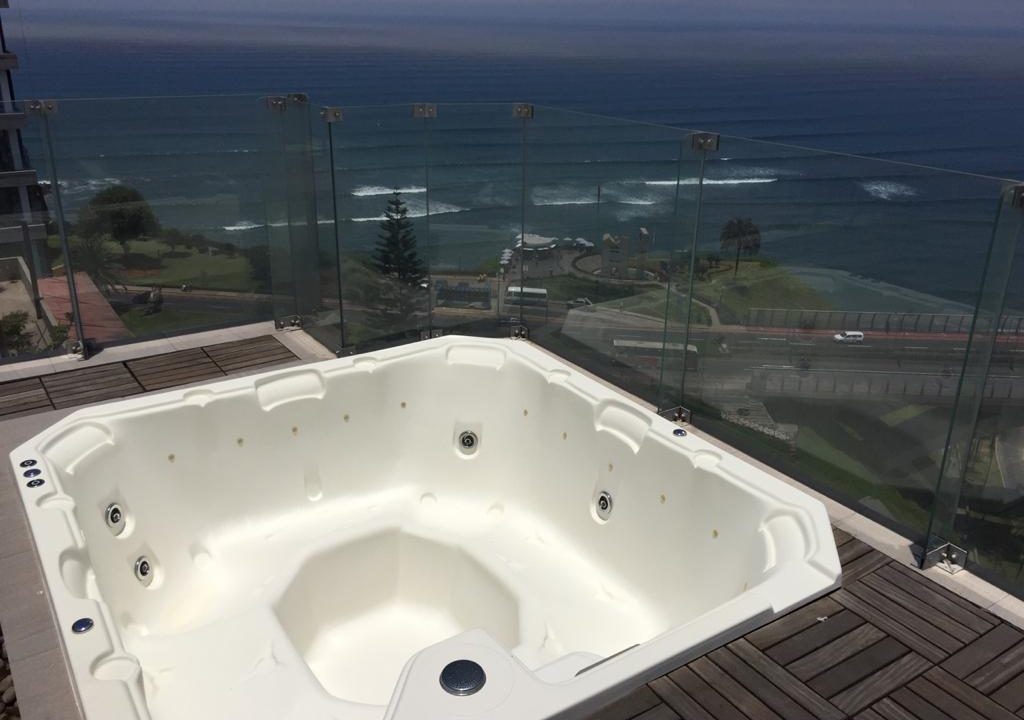 Jacuzzi - 2do Piso